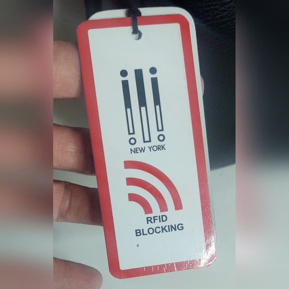 NWT ili New York Leather Organizer Crossbody - Picture 3 of 16